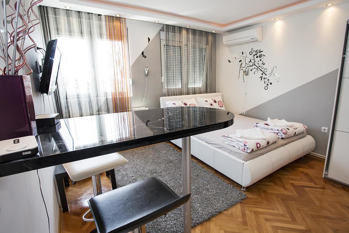 Star Apartment Belgrade Exterior photo